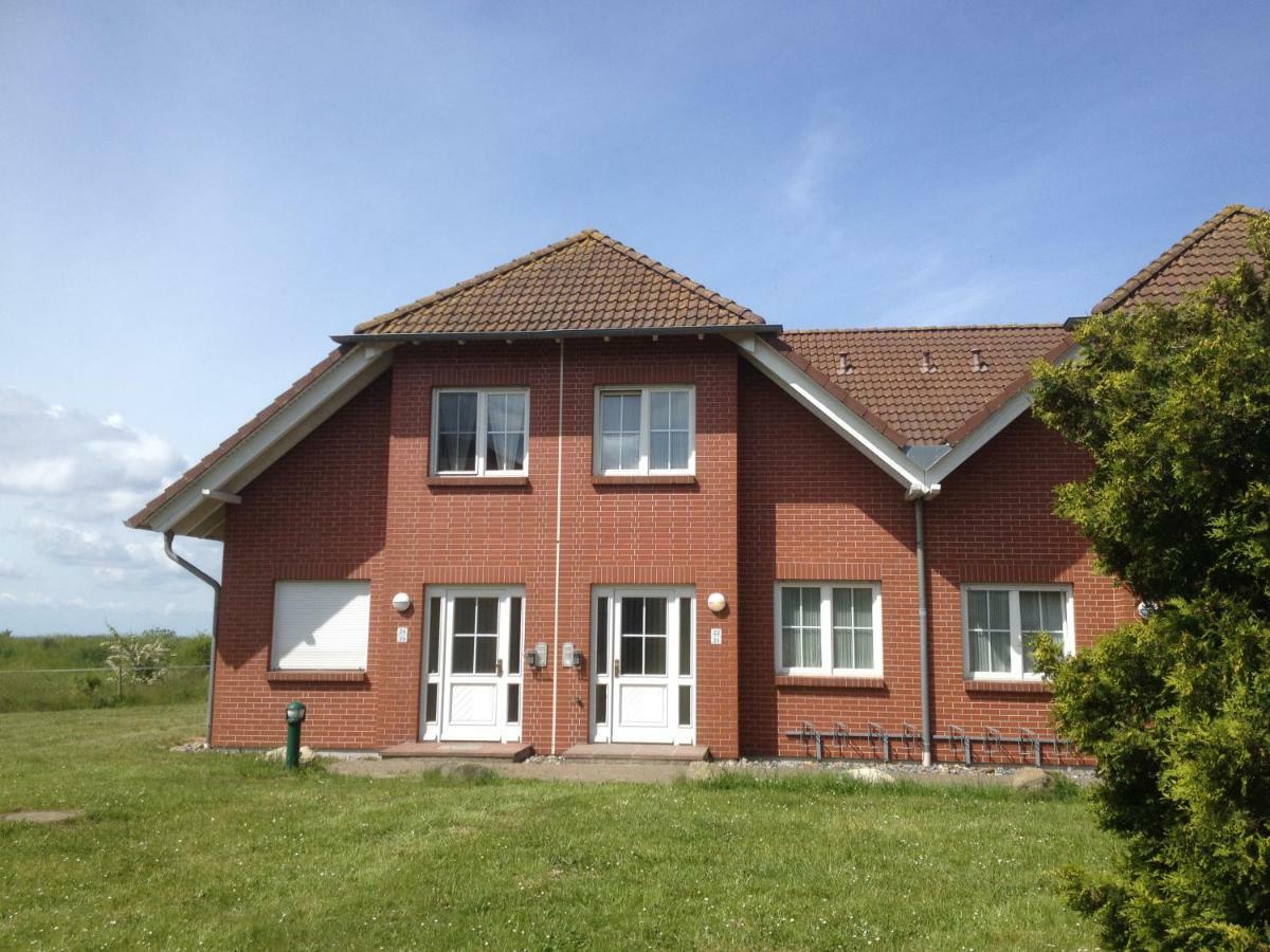 Ferienwohnung "Kranich" Im Ferien-Resort Ruegen Sagard Exterior foto