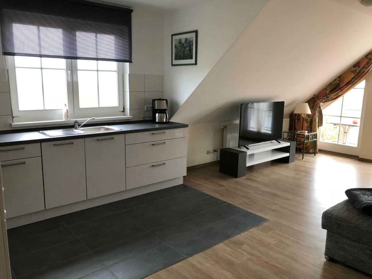 Ferienwohnung "Kranich" Im Ferien-Resort Ruegen Sagard Exterior foto